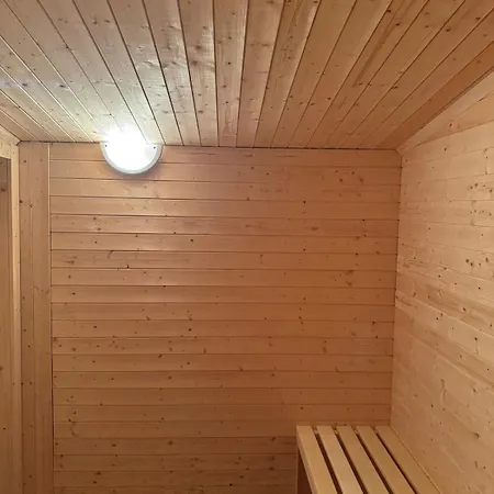 Tomova Bouda - Sauna & Relax & Polosamota * Hana
